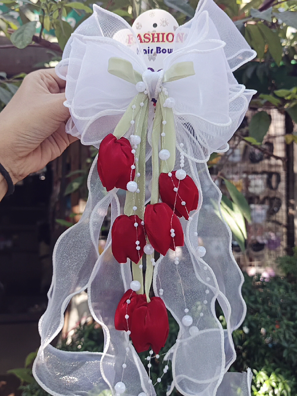 🌷Tulip Hairclip🌷ပူဆာထားသူလေးတွေအတွက်❤ #လှလွန်းလို့ #handmadewithlove #l2chandmadehairaccessoriesshop #ပန်းလိပ်ပြာစတိုး #hairclip 