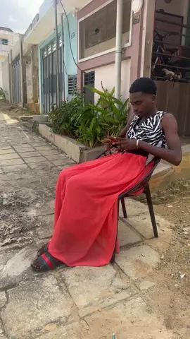 Voilà mon problème  Je veux ruçuuuuuvoir 😁#pourtoi #fyp #benef99 #vuestiktok 