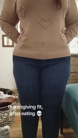 a bit bulky of an outfit but it's cute I love it (ignore the white spots on my jeans I got mashed potatoes on myself)  #plussize #clothes #fitcheck #thanksgiving #fypage 