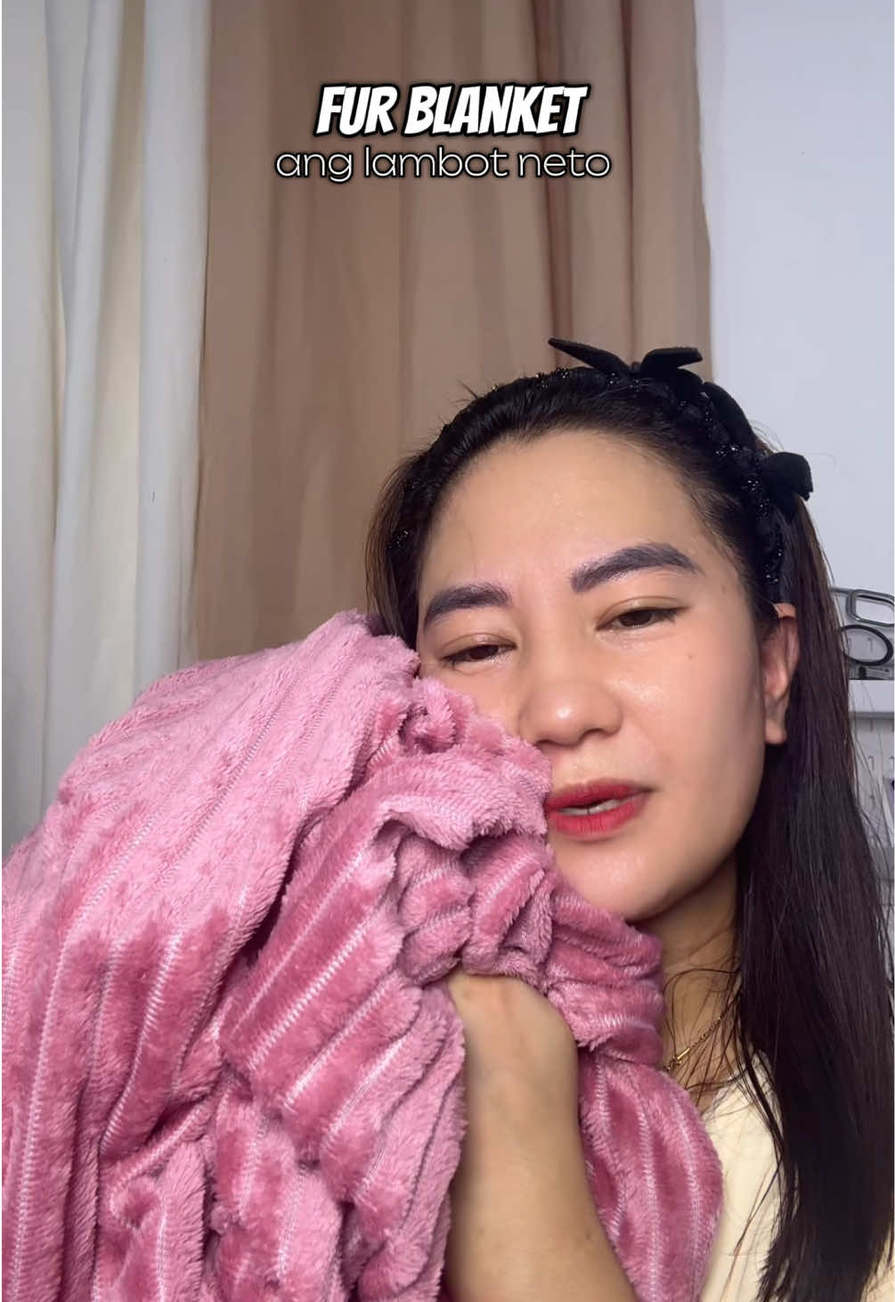 Fur blanket #furblanket #affordableblanket #malambotnakumot #trendingkumot #foryoupage 