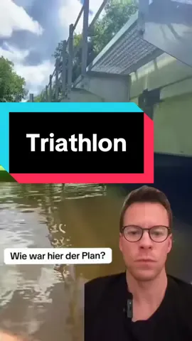 Black Friday gleichzustellen mit Freitag der 13. oder? Also wenn ich DU wäre würde ich mir heute ein Mountainbike, ein Kanu und Skistöcke bestellen - warum ? Es gibt eine neue TriathlonVariante, made by prev_rehab_science !!! 1. mit Kanu übers Wasser  2. aufs Mountainbike 3. mit Stöcken den Hang runter  Was haltet ihr davon? #fail #viral #tiktokvideos #blackfriday #sport 
