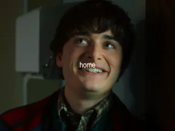 perfect #robinbuckley #willbyers #strangerthings #byler #steveharrington 