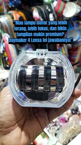 Lampu Utama Biled Daymaker 4 Lensa / 8D. Cahaya super terang, fokus, dan tidak nyebar. Desain premium, cocok untuk segala jenis motor. Tahan lama, hemat daya, dan mudah pasang. #lampumotor #daymaker #lampubiled #projie #otomotif 