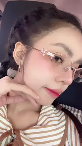 #แว่น #แว่นสายตาสั้น #แว่นสายตา #แว่นแฟชั่น #แว่นออกแดดเปลี่ยนสี 