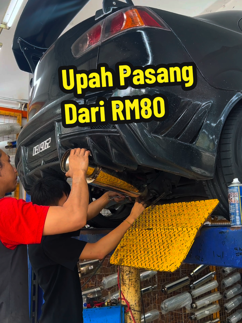 Ada muffler lama nak kami tolong pasang? Boleh jeee, bawak kat Xin Exhaust kami terima upah pasang juga😁 . . . Guys kalau ada apa2 nak tanya boleh dm inbox kami atau whatsapp ya : . http://www.wasap.my/60192228848/Jayden http://www.wasap.my/60125851170/Ryan http://www.wasap.my/60132771170/Jason . 𝗟𝗼𝗸𝗮𝘀𝗶 𝗸𝗲𝗱𝗮𝗶 : ⏰: 10:00am - 7:30pm 📍: 18-1-G, BLOK, 18, Jalan Pahat K 15/K, Seksyen 15, 40200 Shah Alam, Selangor, Malaysia 🚙: https://waze.com/ul/hw281qq042 . #muffler #lancer #inspira #upahpasang #exhaust 
