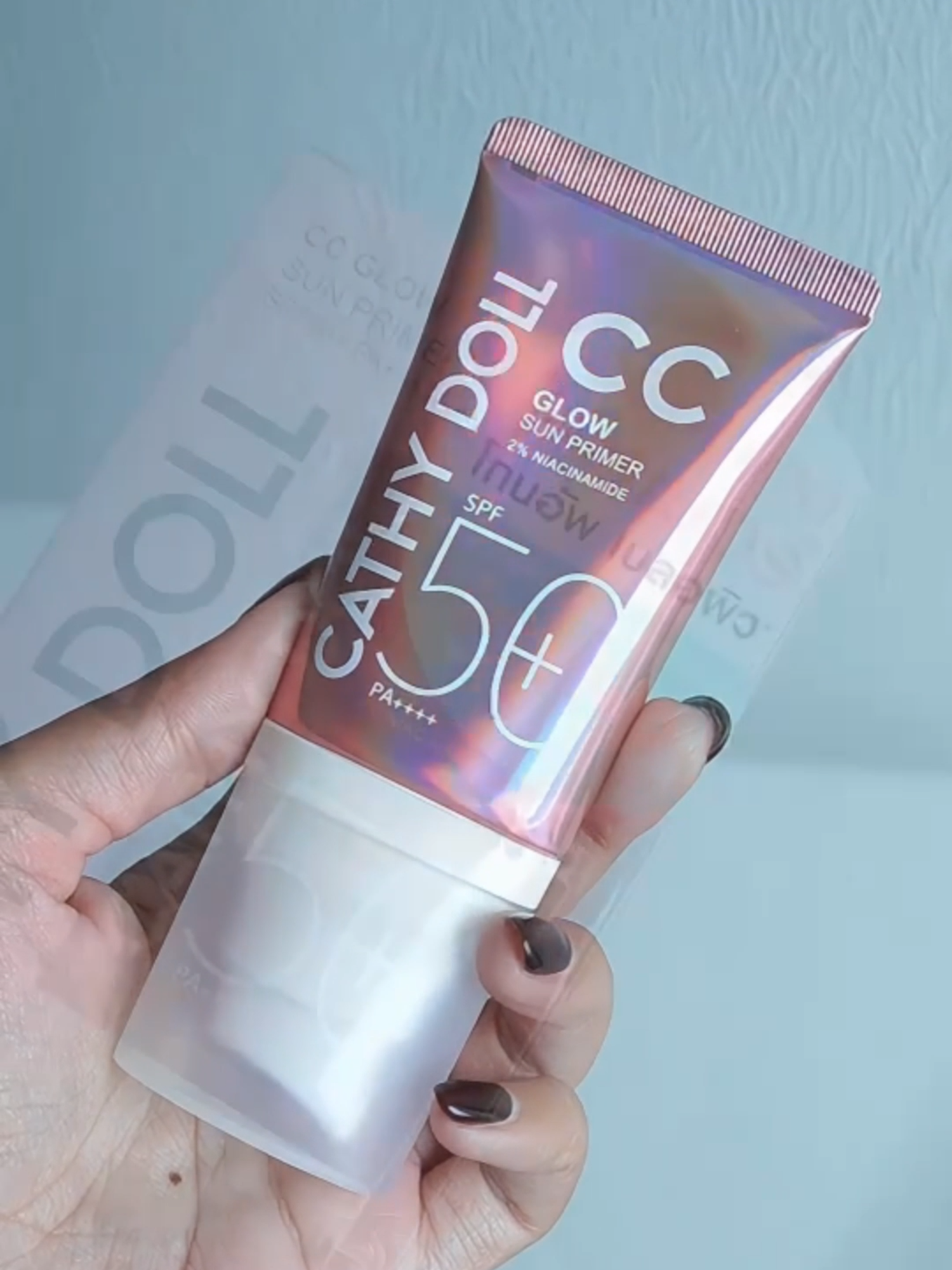 🥶 ผิวหน้าหนาวต้องไม่พัง! เติมความโกลว์ให้ผิวดูดิวอี้สุขภาพดีด้วย  CATHY DOLL CC Glow Sun Primer SPF50+ PA++++  . ตัวช่วยโทนอัพผิวไบรท์ เบลอรูขุมขน และให้งานผิวฉ่ำโกลว์มีออร่า มาพร้อมกันเเดดประสิทธิภาพสูง หน้าสวยไม่มีหมอง อากาศหนาวเเบบนี้  อย่าปล่อยให้หน้าเเห้งเเครกกันเลย~ 🩷✨ . #CATHYDOLL #เคที่ดอลล์ #CCGlowSunPrimer  #กันแดดไพรเมอร์ #ไพรเมอร์ #กันแดด #กันแดดเคที่ดอลล์