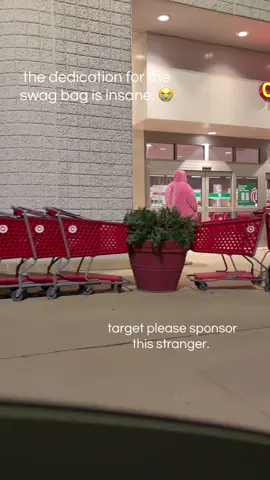 @target a loyal & dedicated customer. 😭 #target #blackfriday #targetdeals #swagbag #blackfridaydeals 