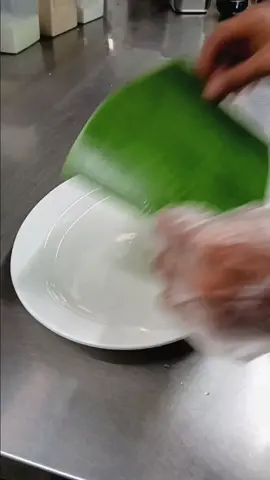 Ide jualan sambal pecel ayam enak banget dijamin pembeli akan balik lagi sih karna sambalnya enak#sambalpedas #sambalpecel #pecelayam #idejualan #sambalpuri  Bahan sambal 1.cabe rawit merah 2.cabe merah keriting 3.cabe merah besar 4.jahe 5.bawang merah 6.bawang putih 7.tomat merah (rebus setengah matang dan blender) Bumbu penyedap: 1.chicken knorr 2.garam 3.mecin(selera) 4.gula merah 1 keping 5.terasi bakar 1 keping Pengental: boleh tepung beras/maizena selamat mencoba!