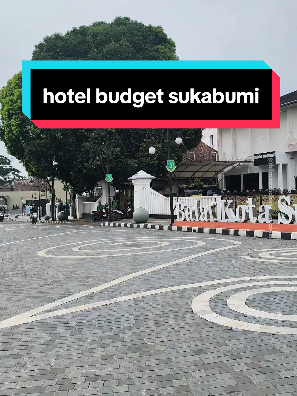Mau eksplore sukabumi, gedein budget buat jalan jajan aja! budget buat nginep nya bisa diminimalisir kok, aku rekomendasiin hotel budget RedDoorz di pusat kota yang cukup nyaman buat kamu istirahat setelah eksplore seharian! Booking via aplikasi @RedDoorz Indonesia  pasti dapat harga paling murah! Jangan lupa masukkan kode promo 