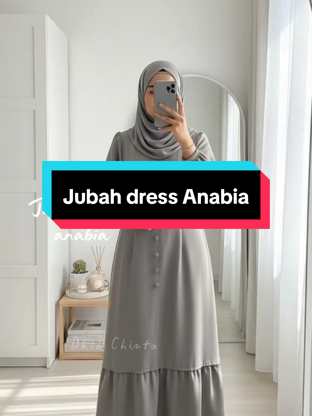 Korang mencari jubah moden yang cantik, selesa.. Ironless, Boleh grab jubah dress Anabia ni. Hrga pon murah jer #jubahumrah  #jubahmoden #jubahmurah