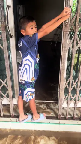 สิ่งที่ตามหลังมาจากน้ำลด  คือทรัพย์ินข้าวของ เสียหาย พังหมดทุกอย่าง😭😫 น้ำท่วมปี68หนักสุด#เด็กใต้หาดใหญ่ 