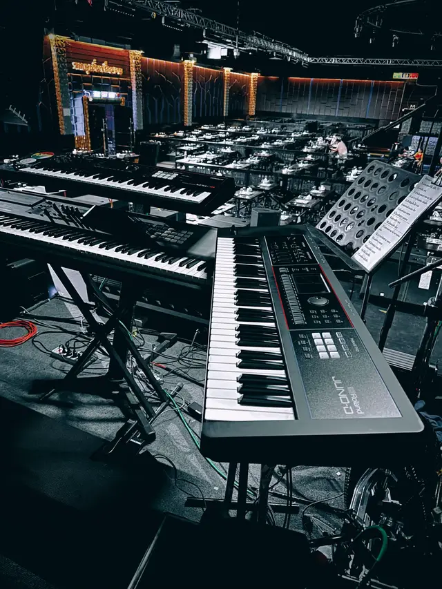 มีอุปกรณ์เยอะไว้ก่อน แต่ฝีมือยังไม่มี5555 #มิกซ์ชัย #นักดนตรี #เล่นดนตรี #คีย์บอร์ดหมอลํา 