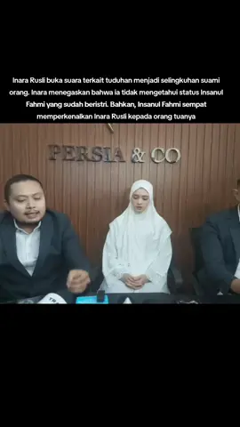 Inara Rusli buka suara terkait tuduhan menjadi selingkuhan suami orang. Inara menegaskan bahwa ia tidak mengetahui status Insanul Fahmi yang sudah beristri. Bahkan, Insanul Fahmi sempat memperkenalkan Inara Rusli kepada orang tuanya. #inararusli #inararusliklarifikasi #inararusliselingkuhan #insanulfahmi #inaraklarifikasi 