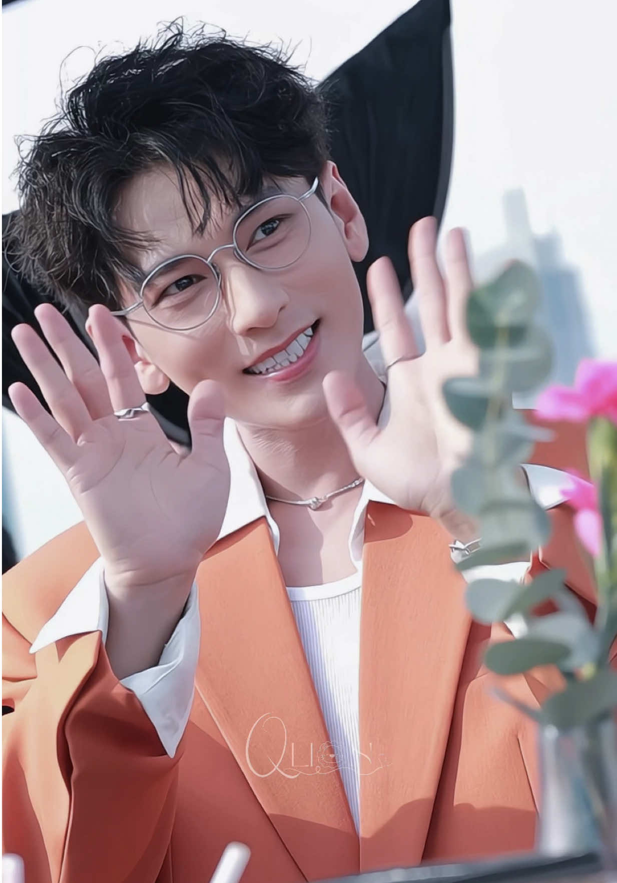 Nóng như thế này thì phải up lẹ 🤭🥰@ISAAC #isaac #isaacmoments #qlion 