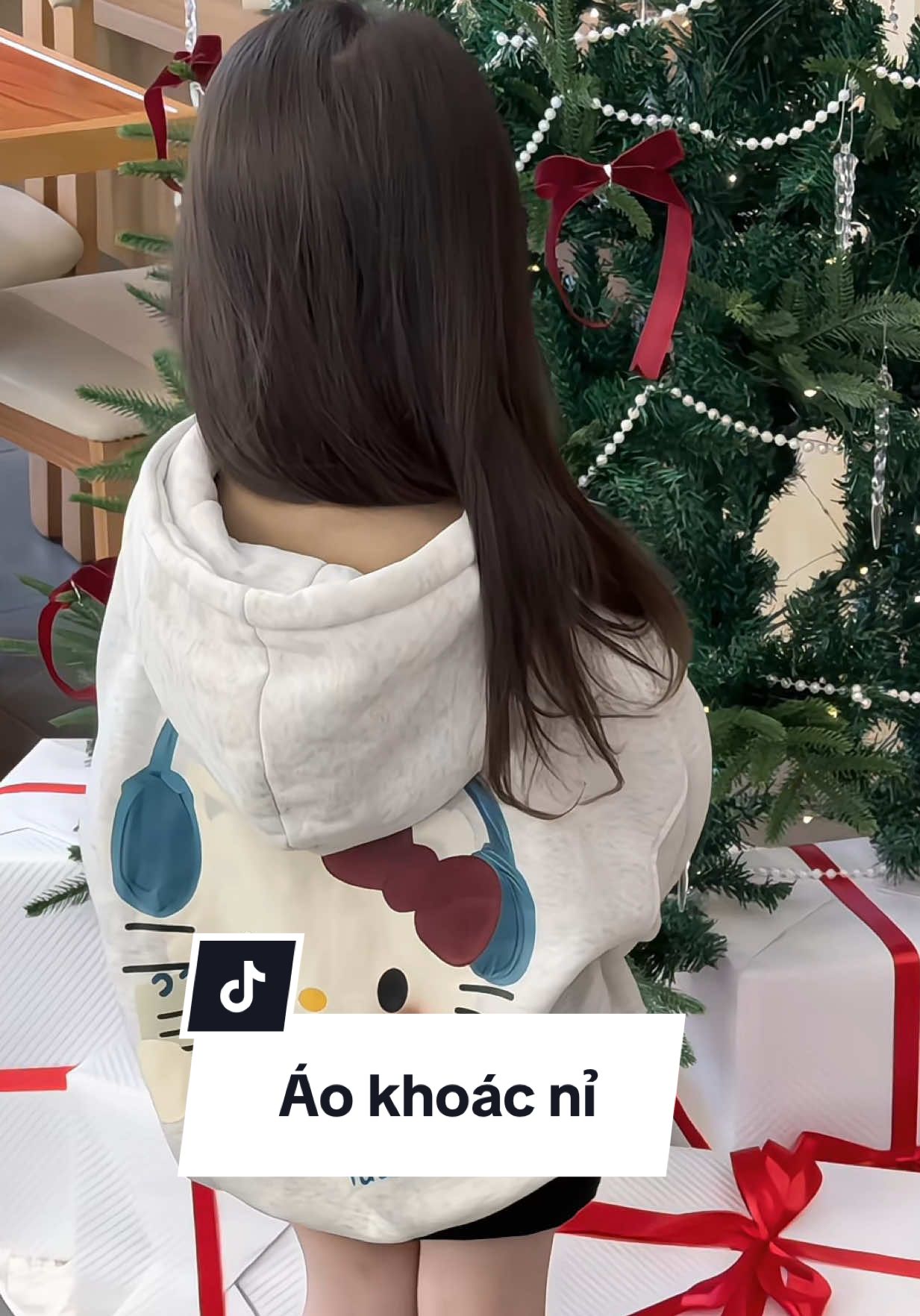 Áo khoác nỉ sz 1 19-24kg Sz 2 25-29kg Sz S 30-40kg SzM 40-55kg Sz L 55-70kg   #thoitrangtreem #domdayroi #begaidangyeu #xuhuong #thoitrangbegai 