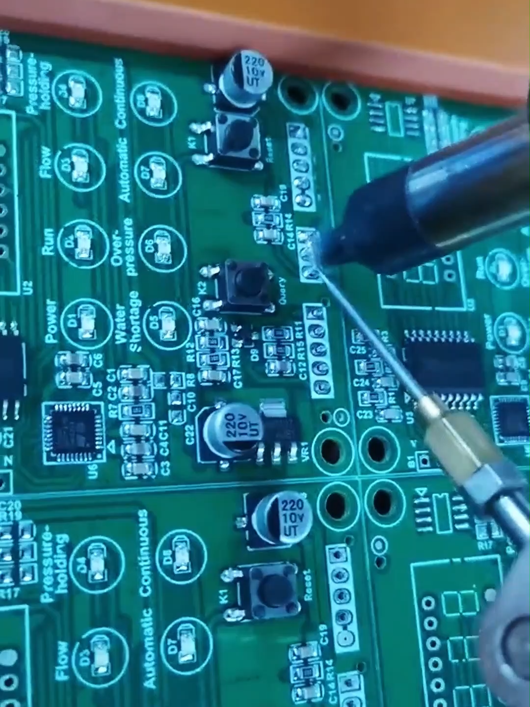 Small Tool - PCB Circuit Board Pin Drag Soldering - Easy Way #RayPCB #electronicsengineering #ElectronicComponents #soldering #solderingtips #electronics #rfengineering #engineer