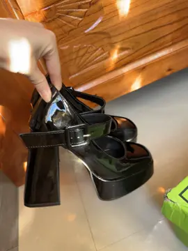 Giày cao gót xinh thế mà lại ít người biết đến #giaycaogot #hotrend #xuhuong #thinhhanh #xuhuongtiktokk 