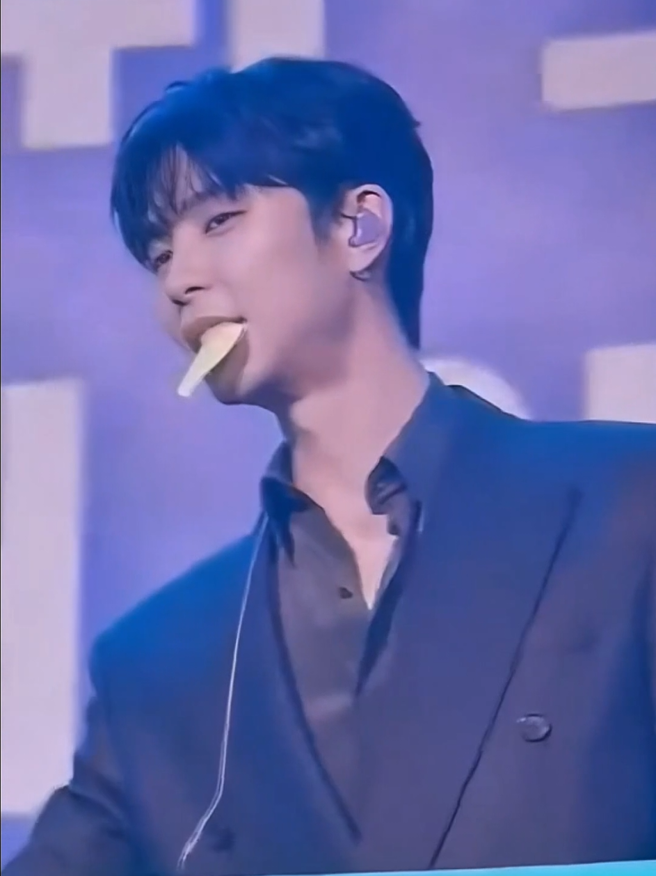 JOHNNY!! 🫵🏻 #johnnysuh #fyp 