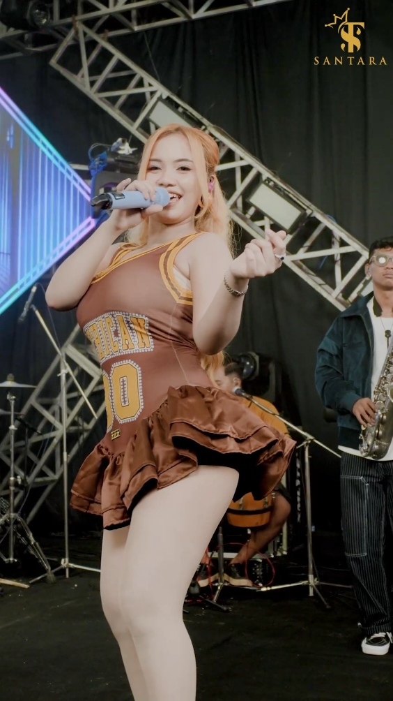 siap siap jadi tamu undangan  @ajengfebria  #santaraindonesia #tamuundangan #ajengfebria #fyp 