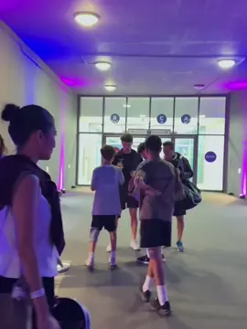 yuhuuu, sekalinya nonggol banyak aktivitas ya zuyy🤣 #azizahsalshaa #zize #azizahsalsha 