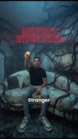 Mundo invertido usando apenas o CapCut 🤝🏾  Para quem está no meu canal de transmissão ou é meu aluno vou disponibilizar também a fonte que usei nesse vídeo.  Se curtiu esse vídeo, me ajuda aqui e curte esse vídeo. 🌟 #strangerthingsedit #strangerthings #upsidedowntutorial