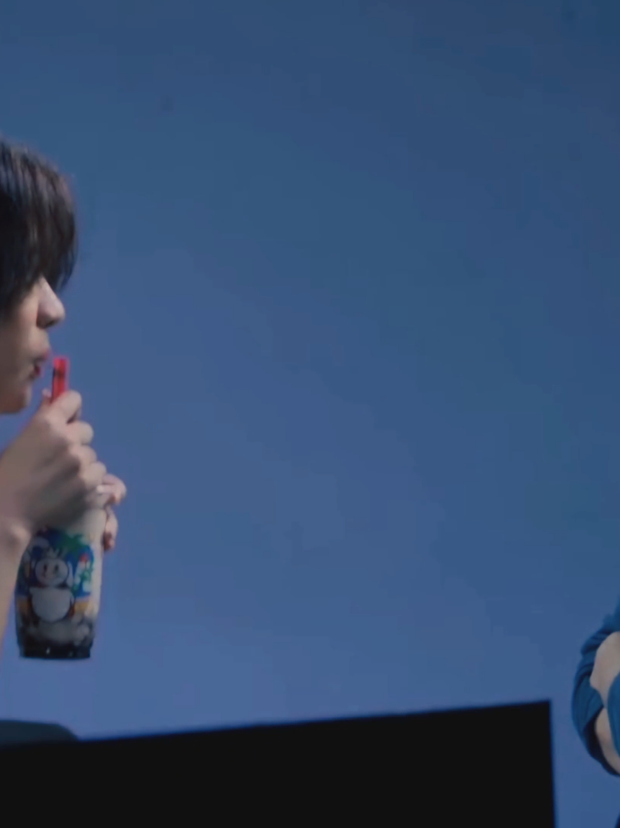 Kak Lena datang temanin Aqeela di ruang Hacker, Aqeela kaget melihatnya,lucu mana dibawain Boba lagi sama kak Lena, Misi terus berlanjut sampai Harry balik, apa akan ada ketegangan lainnya? jgn lupa nonton Asmara Gen Z sore ini jam 16.55 wib di SCTV #asmaragenz #sctv #aqeelacalista #harryvaughan 