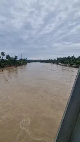 kondisi jembatan kuta blang,  kab. Bireuen Aceh. satu²jalan lintas banda aceh-medan, sumatera utara.