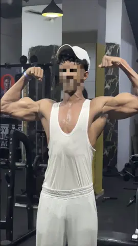 🐥🖤#somalitiktok #fyp #wariiri1v99 #foryou 