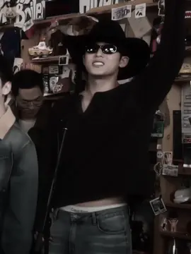 asoyy🕺🏻 #mingyu #seventeen 