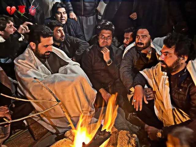 گراس روٹ کے سیاستدان اور موقعہ پراست سیاستدانوں میں فرق ان تین نوجوانوں نے ۲۴ گھنٹے سے بھی کم وقت میں سارے پاکستان کو دیکھا دیا، ویلڈن