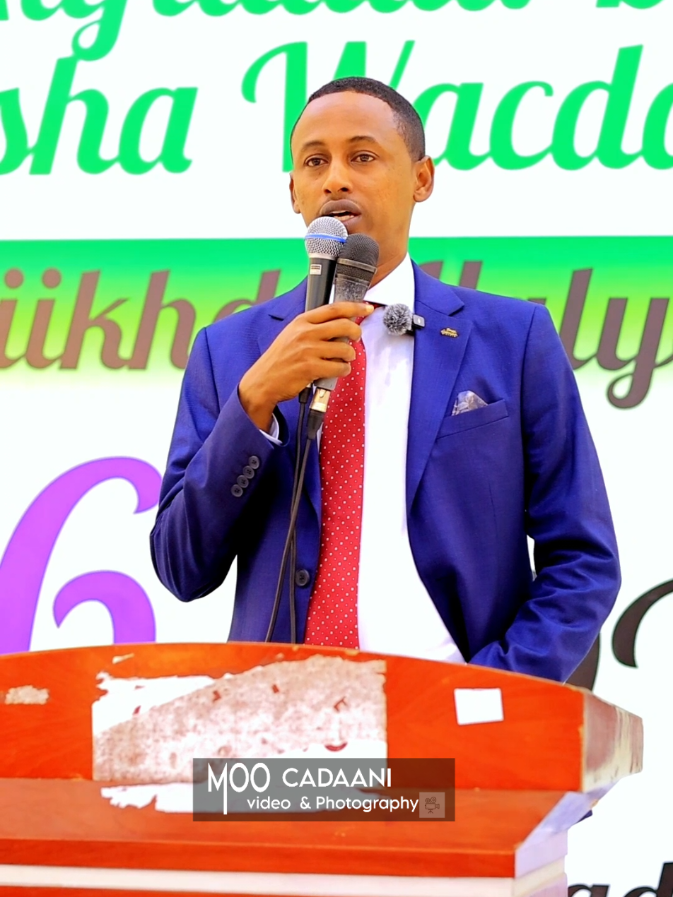 Nin is huba dadkiisuna hubaan Guddoomiye Nùur Ibrahim Osman iyo munaasabadii 26 Nov#wacdaancismaan🇬🇦 #ceelashabiyaha❤️👊 #foryoupage❤️❤️ #fypage 