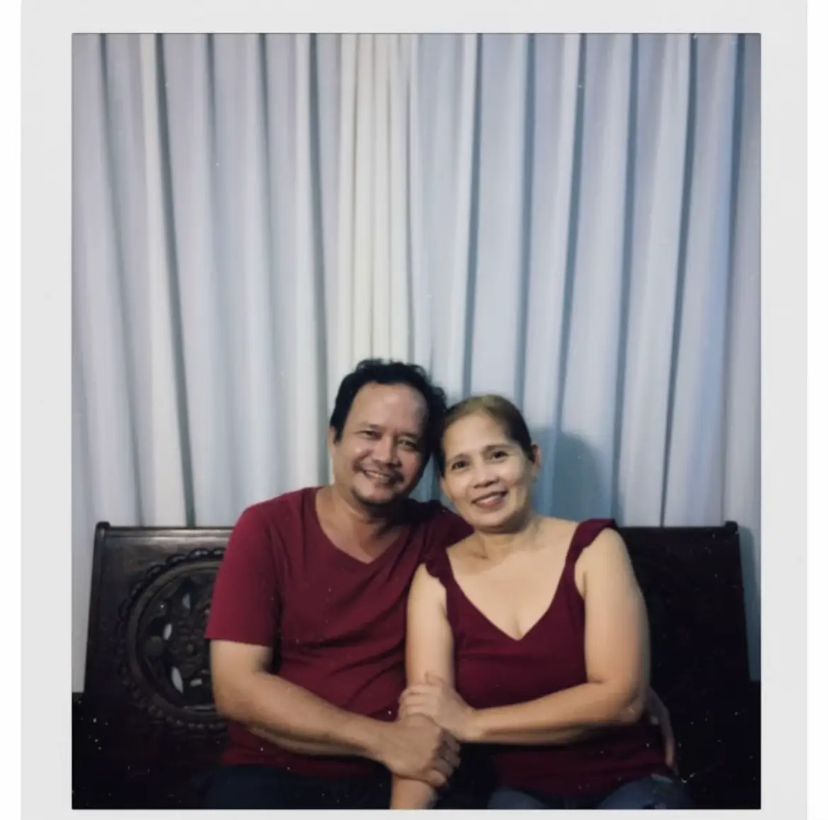 habang pipopost ko tong picture mo papa hindi ko mapigilan umiyak papa sobra sakit pa din nag pag kawala mo papa sana puwede ibalik ang araw na buhay kapa para pinaramdam ko sayu na sobra kita mahal papa ikaw ang super bait na papa ko darating ang pasko at bagong taon na wala ka at hindi kami masaya 😭💔 sobrang hirap na wala ka papa ang pangarap mo na umuwi sa pangasinan kapag 60 years old kana wala na papa lahat nag pangarap mo hindi na matutupad papa😭💔🤍💐🕯️ 