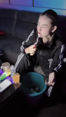 Súc miệng bằng nước cam luôn🤣🤣🤣 #xuhuongtiktok 