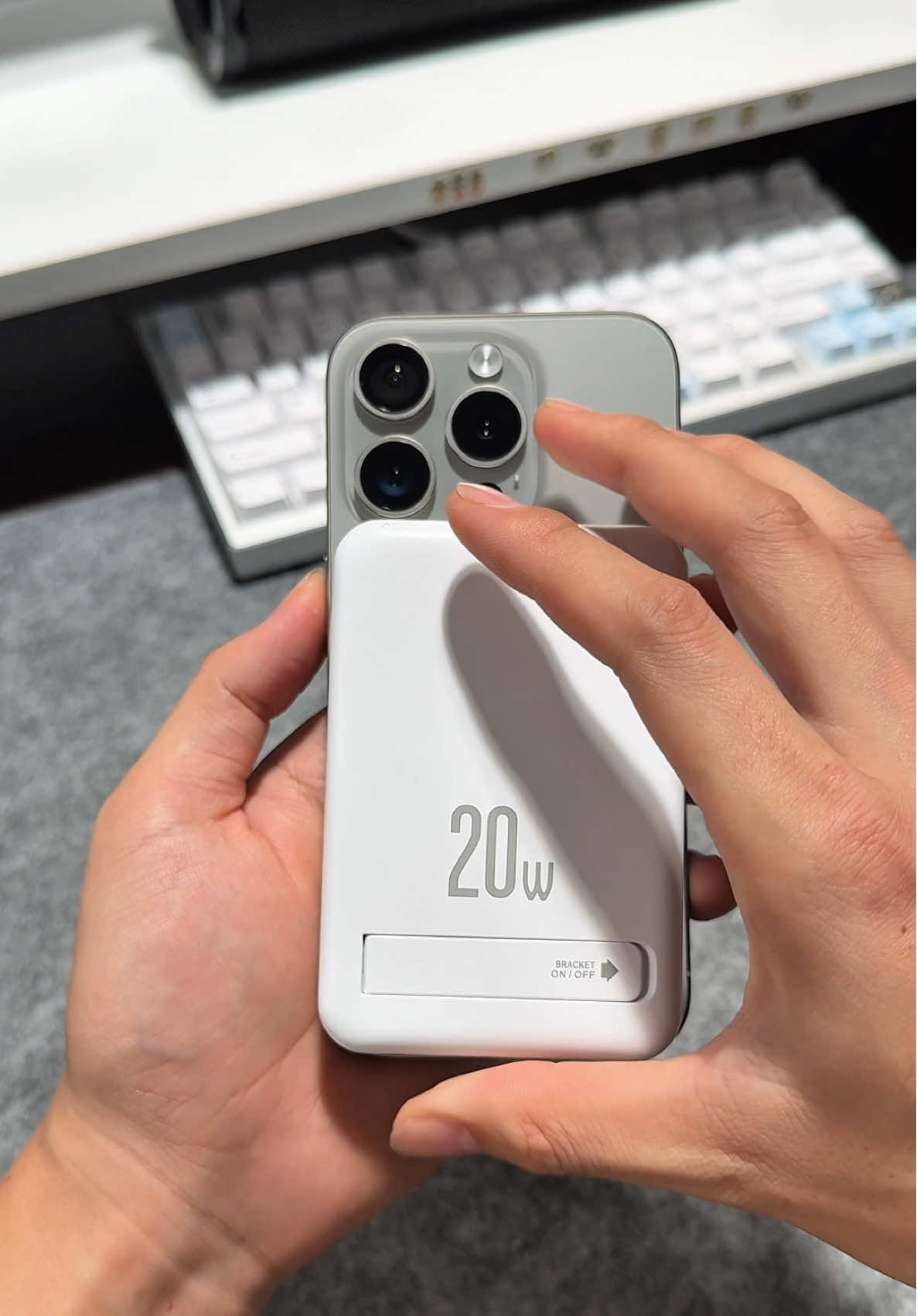 Sạc dự phòng không dây Tranyoo F25 dung lượng 10.000mah , nhỏ gọn mang đi rất tiện , hít chắc chắn , bảo hành 12 tháng #sacduphongkhongday #sacduphongmagsafe #tranyoo #sacduphongtranyoo 