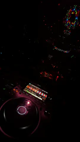 Anh hứa rồi đấy nhé #EMPIRECLUB #fyp #barquan1 #nhachaymoingay #nhactamtrang 