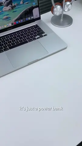 It can charge your mobile phone three times a day.#powerbank #wireless #tiktokshopblackfriday 