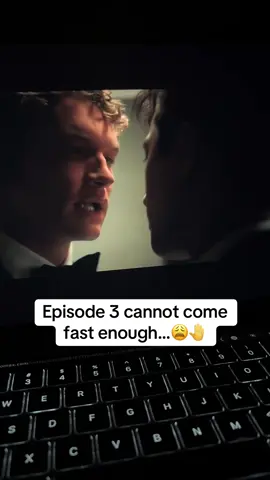 Oh this show exceeded all my expectations. I have no doubt in my mind that these two will be booked an busy after the entire season finished airing. #heatedrivalry #shanehollander #ilyarozanov #cherieous 