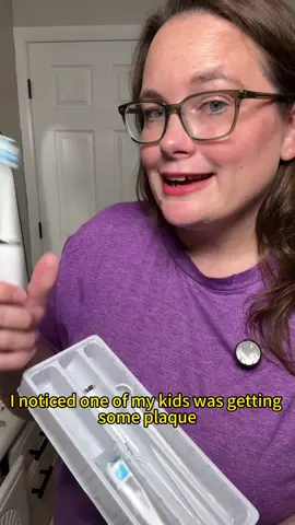 Don’t give candy for christmas anymore!give your kids and your friends a oral health! sweet in her hearts is healthier!#waterflosser #toothbrush #cleanteeth #oralcare #Lifestyle #electrictoothbrush #fyp #gift 