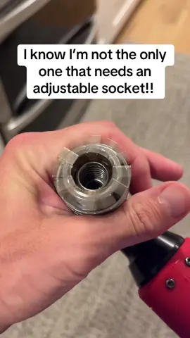 Pada masa hadapan, penyelenggaraan akan menjadi kepala lengan universal yang boleh dilaraskan saiznya, dan anda boleh skru seberapa banyak yang anda mahu, dan anda boleh skrukannya apabila anda memasangnya. #alat #soket #sepana #pelbagaifungsi #kuasa 