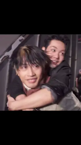 Robber thương Jaysonlei nhất nhỉ, cưng hết mực dù thời gian cả 2 làm việc với nhau không nhiều. Nhìn 2 cha con nhà này dễ thương quá :)) #jaysonlei #robber #anhtraisayhi2025 #viral #fyp 