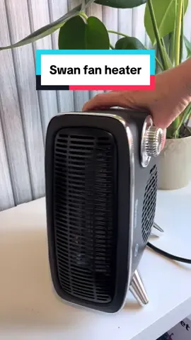 #blackfriday #heater #staywarm #tiktokmademebuyit #winteressential 