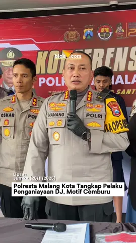 Polresta Malang Kota berhasil meringkus APN (24), terduga pelaku penganiayaan terhadap seorang DJ perempuan berinisial US (27). Penangkapan berlangsung kurang dari 2x24 jam setelah menerima laporan dari korban. Kapolresta Malang Kota Kombes Pol Nanang Haryono menyampaikan bahwa pelaku APH dan korban US ini sudah memiliki hubungan sejak 2022, namun bersifat putus-nyambung. Keduanya memiliki profesi serupa sebagai DJ.  Ia mengatakan, aksi penganiayaan tersebut dipicu persoalan kecemburuan dalam hubungan personal keduanya. “Motif penganiayaan ini dipicu kecemburuan pelaku terkait uang sawer yang diterima korban saat tampil.” ujar Nanang, Jum’at, (28/11/2025). “Tersangka kami amankan pada Kamis malam sekitar pukul 20.00 WIB. Proses berlangsung cepat untuk mencegah pelaku melarikan diri lebih jauh,” jelas Kombespol Nanang. Akibat perbuatannya, tersangka dijerat dengan Pasal 351 ayat (1) KUHP tentang penganiayaan, dengan ancaman maksimal 2 tahun 8 bulan penjara. #infomalang #infomalangraya #penganiayaan #dj 