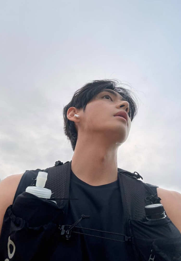 My handsome boyfie🫶🏻 #taehyung #v 