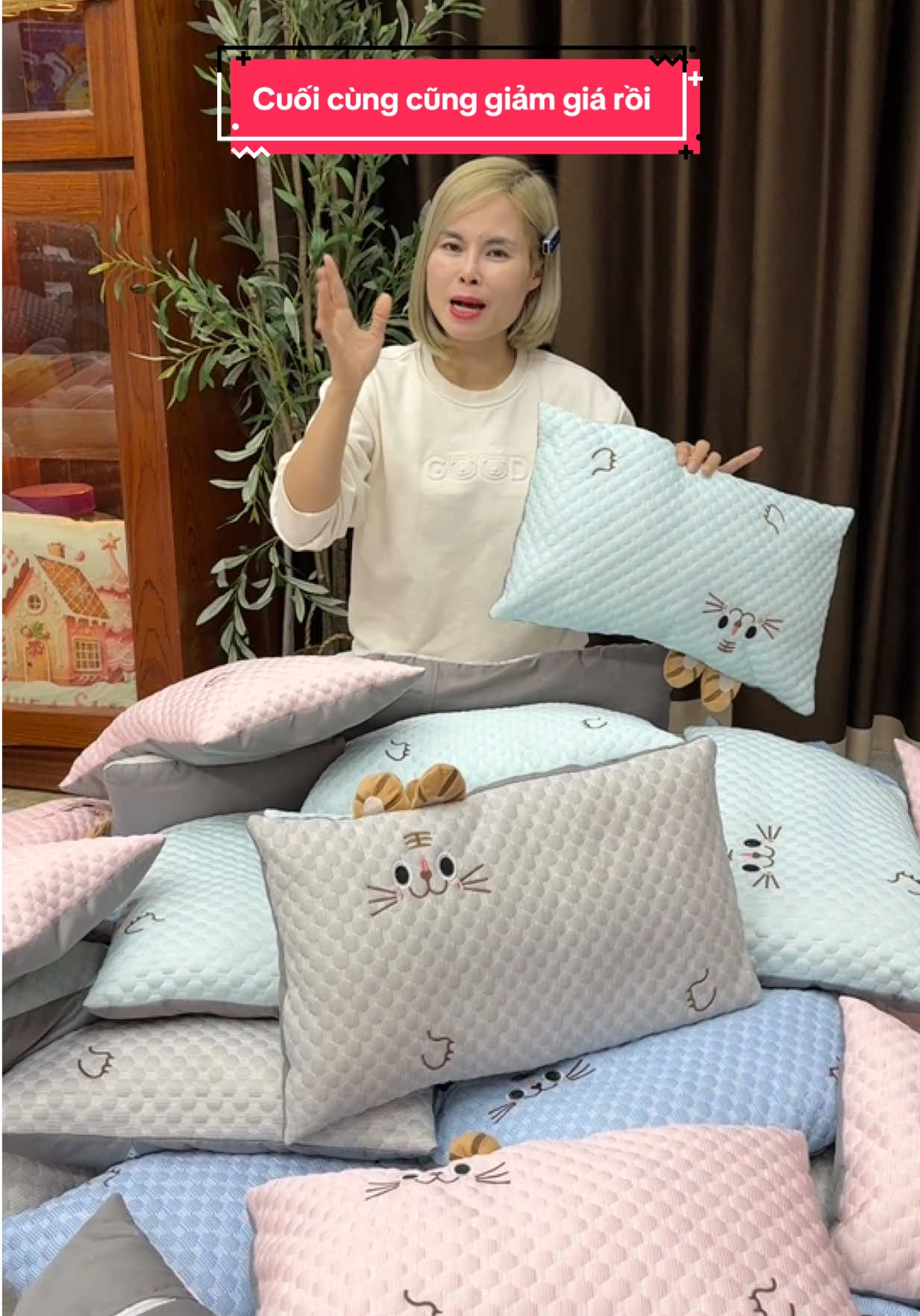 Cuối cùng cũng giảm giá rồi #xuhuongtiktok2025 #thinhhanh #goidau #goibanglanhmeo 