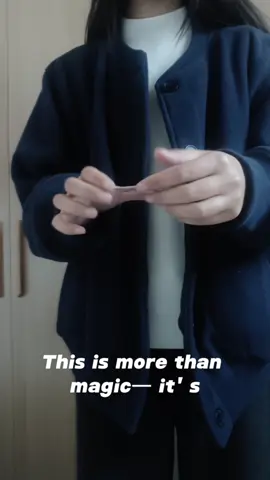 How magicians make things float!This is very amazing!#TikTokShopfalldealsforyou#ilusion#magictrick#tutorial#cardtrick#toy#magicprops#magic#Foryou#fyp#fun#tiktokmademebuyit#TikTokShopRestock #FallFreshness#TikTokShopfalldealsforyou#TikTokShopBlackFriday 