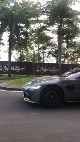 sore hari di kbp  #fyp #sportcars #astonmartin #kotabaruparahyangan 