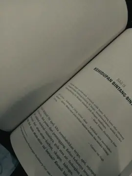 maaf ya jarang upload #carlsagan #story #books #bintang #astronomi 