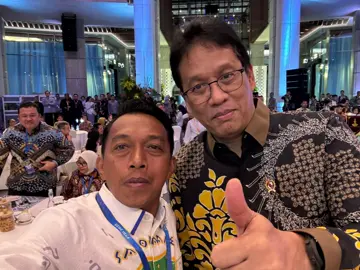 Yg punya menteri keuangan @Purbaya Yudhi Sadewa  @Menteri Keuangan RI  @Bank Indonesia  Acara penghargaan TP2DD  Bersama Bapak presiden  @PRESIDEN-PRABOWO 