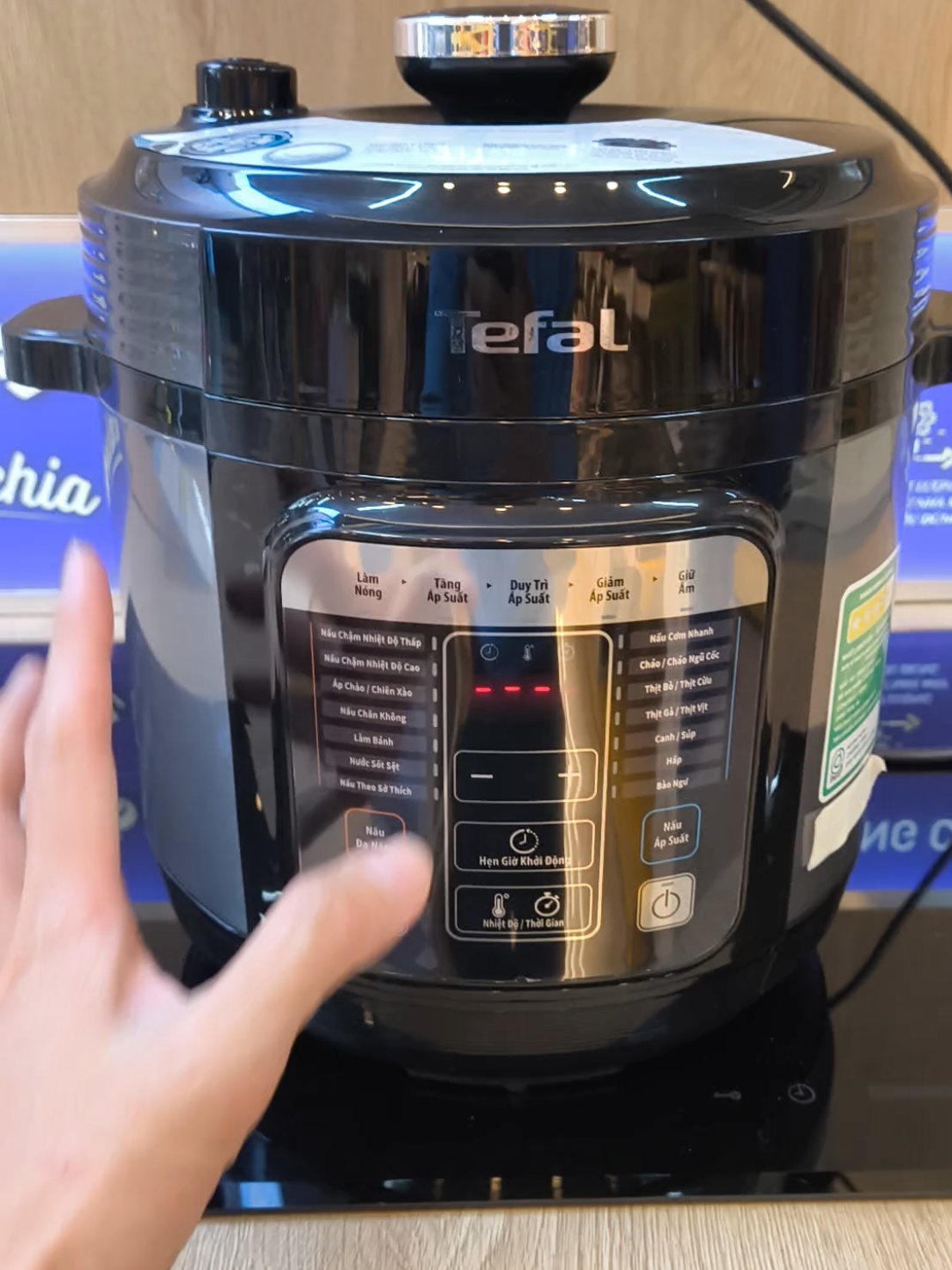 Nồi áp suất dung tích lớn Tefal. Dung tích 6 lít. Nấu nhanh,an toàn,bền bỉ. Bảo hành 24 tháng. #xuhuong #dobep #tefal #diengiadung #noiapsuat 