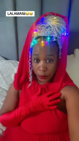 Merry Christmas Everybodeeeeee😂😂😂❤️❤️From The Queen  🎄 